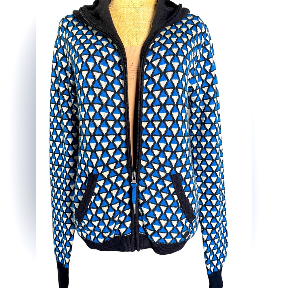 Bench zip front cardigan.hooded. Pockets. Ribbing at waist and cuffs.Wmns Large - Picture 2 of 8